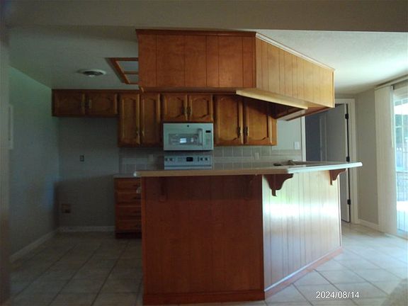 3rd image of 1850 Ramirez Dr