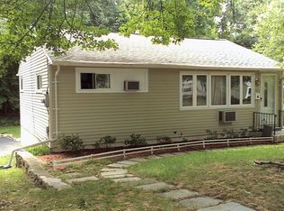 34 Intervale Rd, Darien, CT 06820