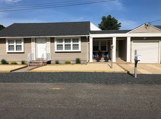 37 Clearwater Dr, Brick, NJ 08723