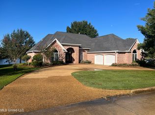 9 Lakeside, Pearl, MS 39208