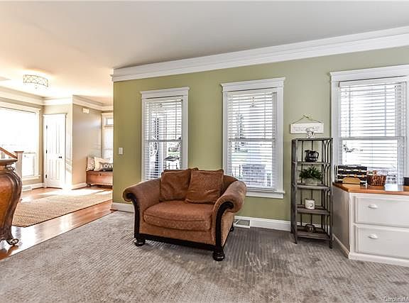 5th image of 803 Wismar Ct