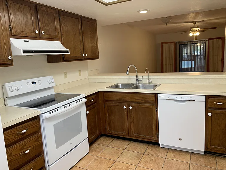 7360 Ulmerton Rd #4D-1 — Photo 15