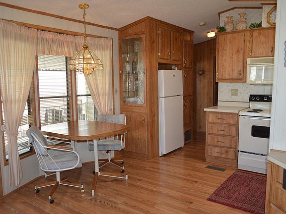 2nd image of 8700 E University Dr #1119