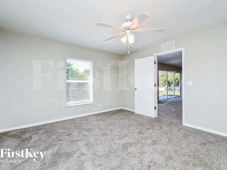 416 Jourferie Rd — Photo 11