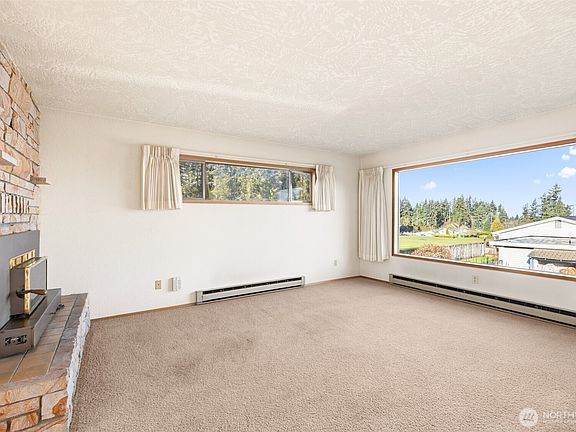5th image of 229 Alderwood Circle