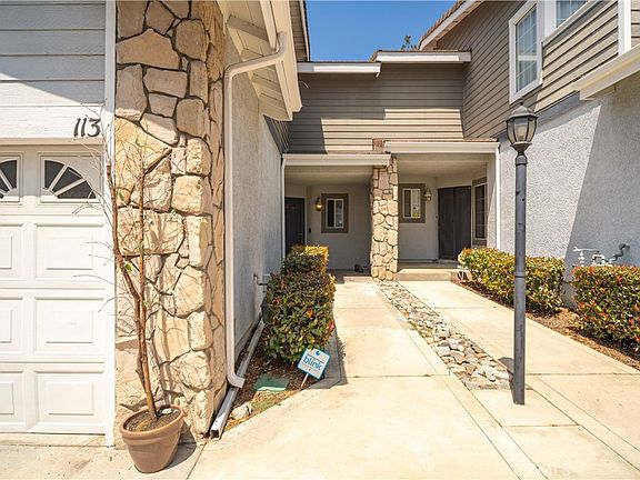 4th image of 113 Autumn Oaks Ln