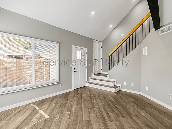 3rd image of 7318 N 43rd Ln