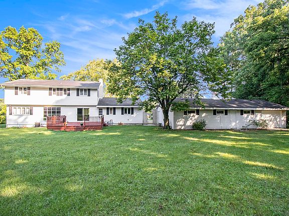 3rd image of 28546 Schwalm Dr