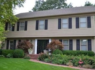 12820 Limberlost Dr, Carmel, IN 46033