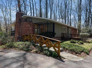 10404 Lloyd Rd, Potomac, MD 20854