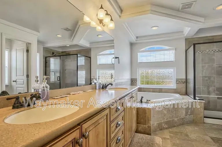 10904 Cascading Spring Cir — Photo 12