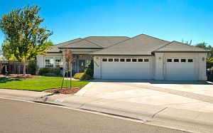 1st image of 3225 Misty Glen Dr