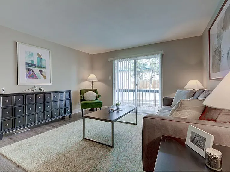The Harrison Apartments — Photo 7