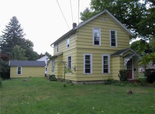 215 Temple St, Fredonia, NY