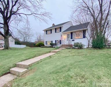 14 Pine St, Edison, NJ, 08817