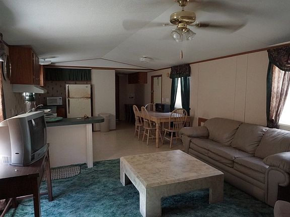 4th image of 506 W Tyler Ave