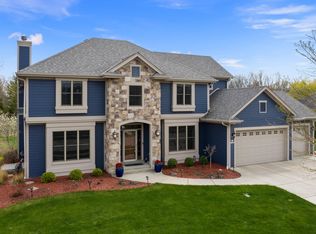 N72W7843 Harvest Ln, Cedarburg, WI