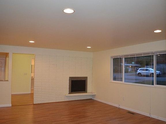 5th image of 2455 160th Ave NE