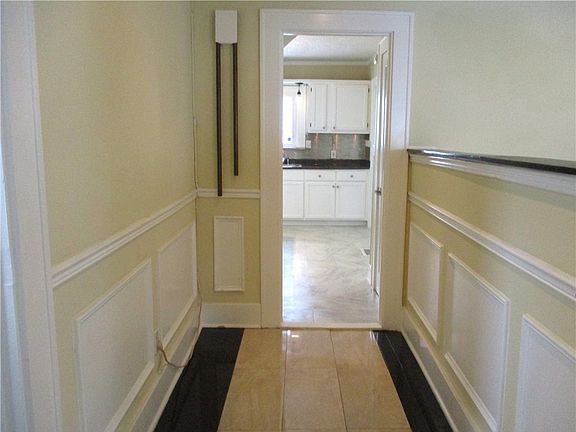 4th image of 235 Ernst St