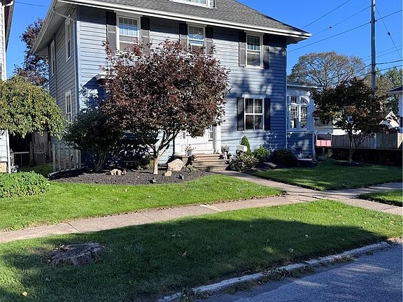 3rd image of 38 Harrison Ave