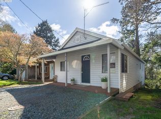 215 S Falcon St, Rockaway Beach, OR 97136