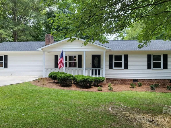 1743 Theron Cir, Lancaster, SC 29720