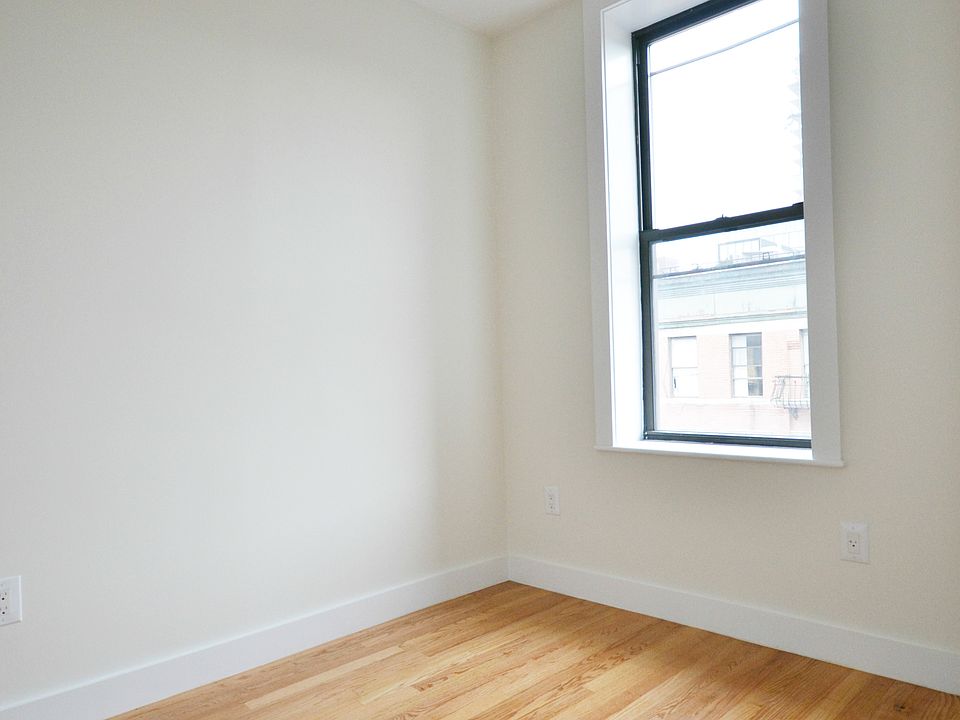 2nd image of 235 Elizabeth St APT 10