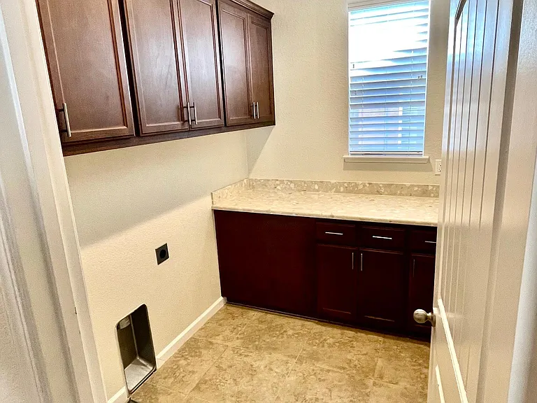 3913 Purple Finch Ln — Photo 23