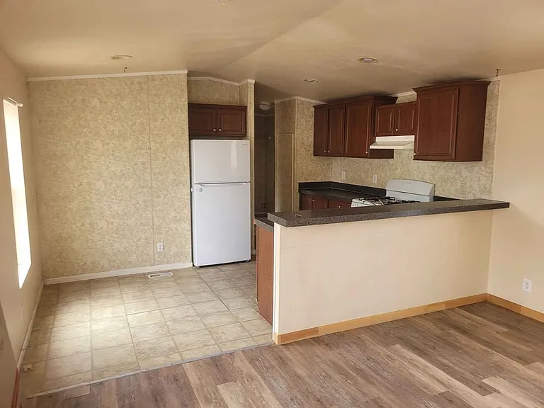 120 Shady Ln — Photo 4