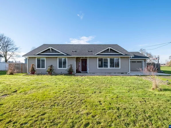115 E 2nd St, Halsey, OR 97348
