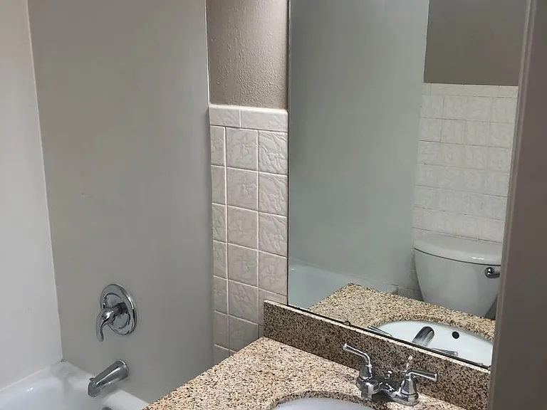 1130 Easton Ave — Photo 3