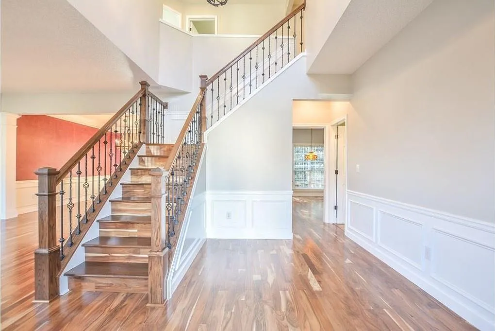 4 bed, 2.5 bath, 2184 sqft, $2,680 — Photo 2