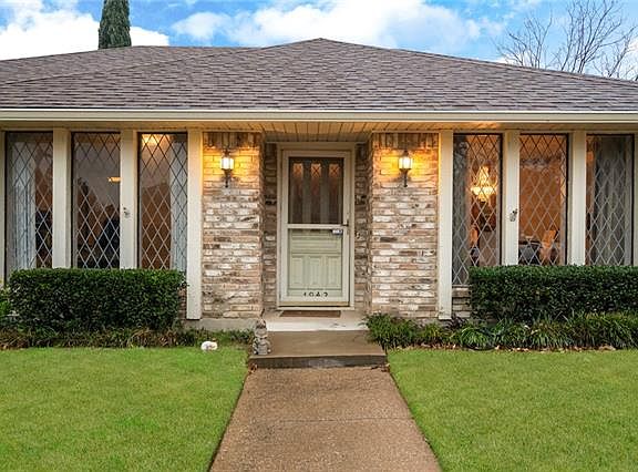 4th image of 1942 Westminster Dr