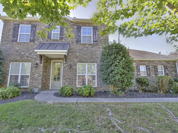 136 Windmill Point Cir, Hendersonville, TN 37075