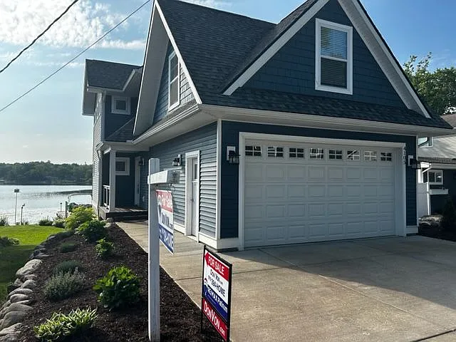 4105 Highcrest Dr photo 1