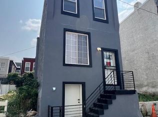 322 E Sterner St, Philadelphia, PA 19134