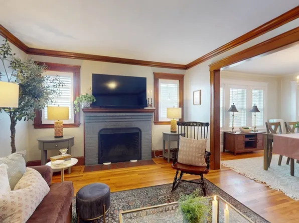 85 Bradford Rd #85, Watertown, MA 02472