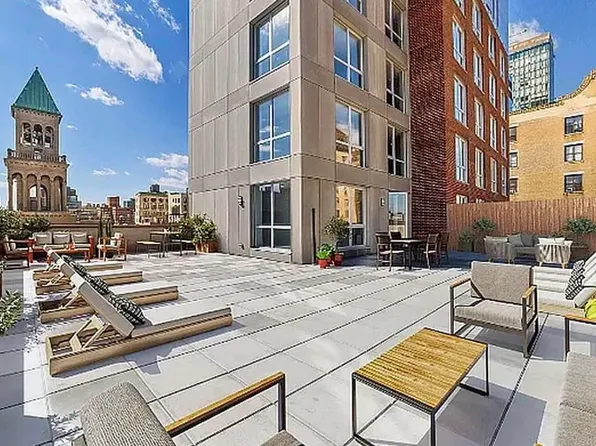 814 Amsterdam Avenue image 9 of 9