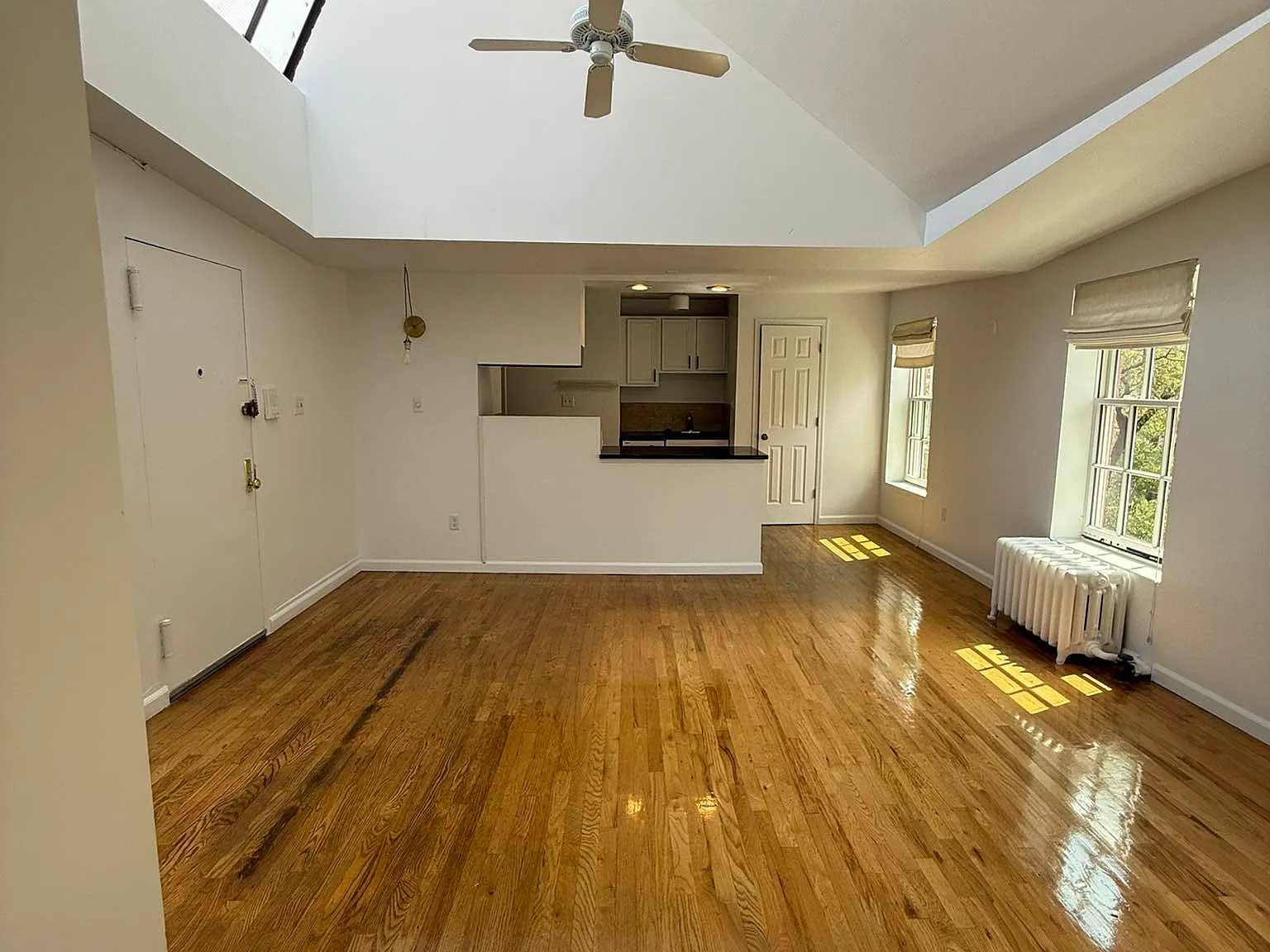 91 Charles Street — Photo 2