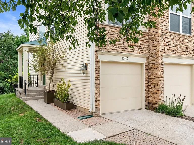 13412 Burrough Farm Dr — Photo 3