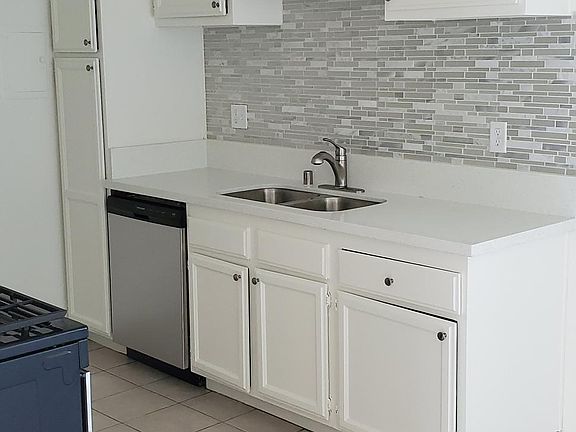 2nd image of 3400 W Del Monte Dr #6