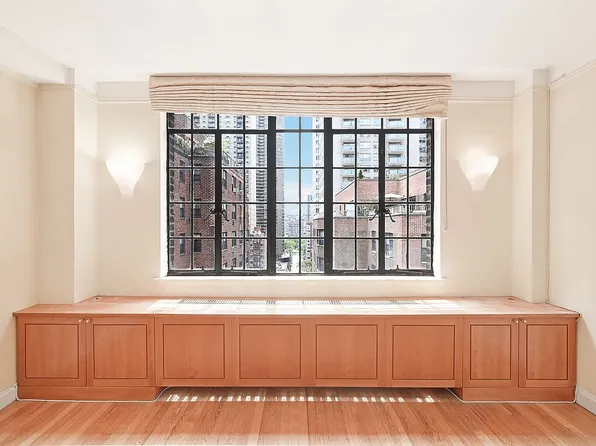 324 E 41st St APT 1003C, New York, NY 10017