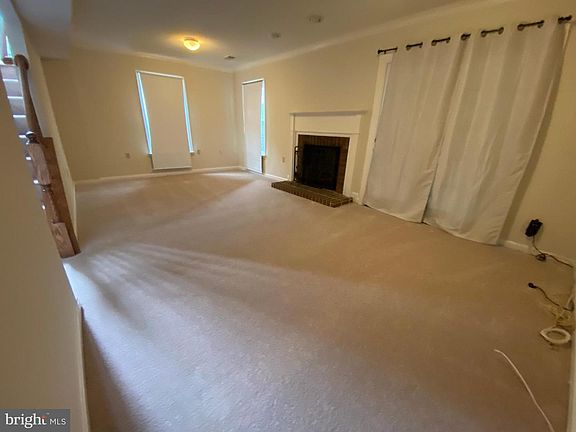 4th image of 7429 Salford Ct