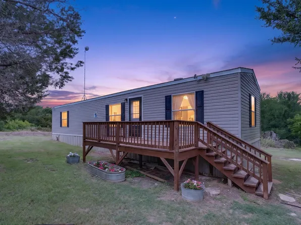 2708 Frontier Trl, Granbury, TX 76048