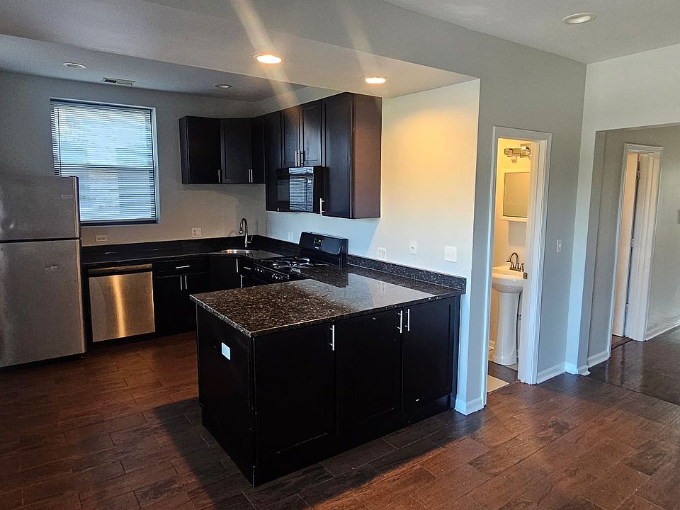 1st image of 6848 S Cornell Ave #2N