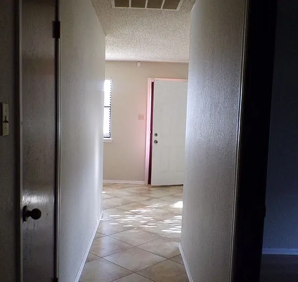 2607 NE Dearborn Ave — Photo 20