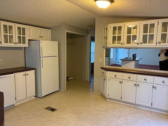 3rd image of 3377 Julia Ct