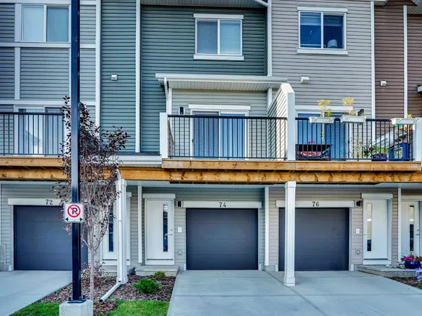 74 SE Tuscany Summit Sq NW, Calgary, AB T3L 0G1