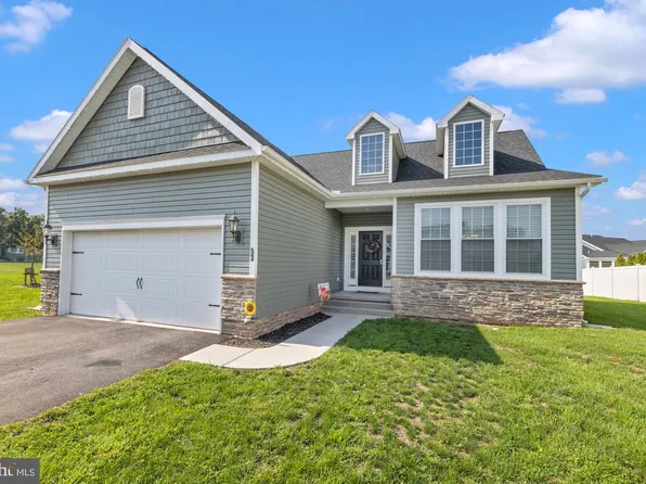 53 Nuthatch Dr, Gettysburg, PA 17325