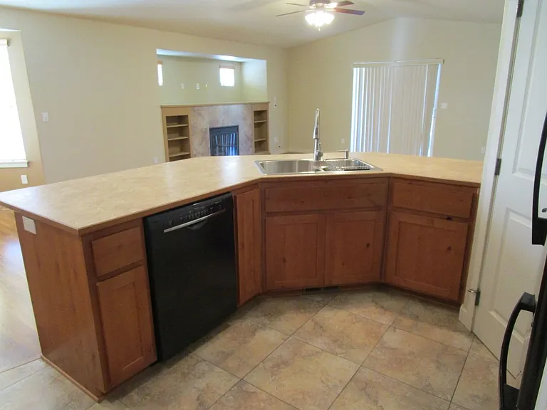 534 NE Brookstone Dr — Photo 18